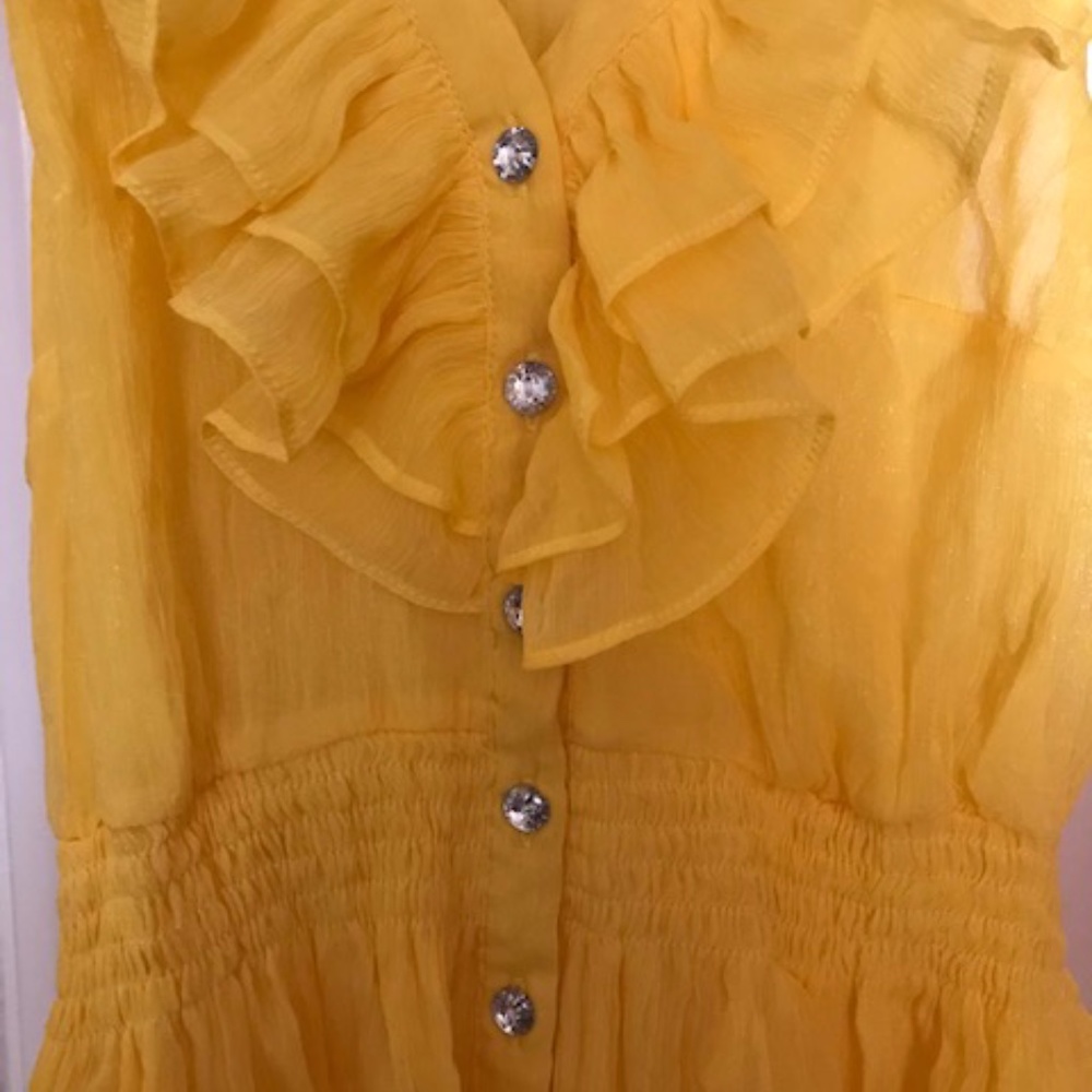 NWOT Yellow sleeveless ruffle blouse - Picture 2 of 6